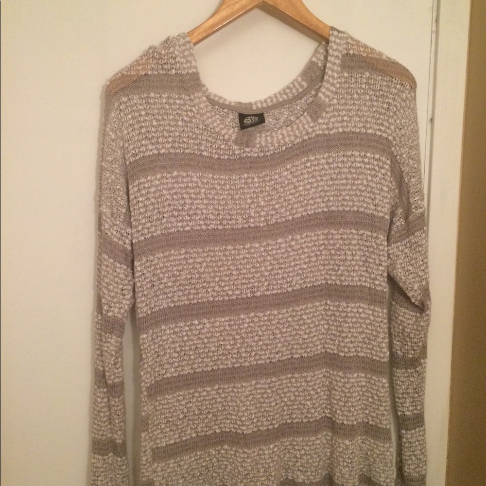 Bobeau gray and white loose knit sweater - Picture 2 of 4